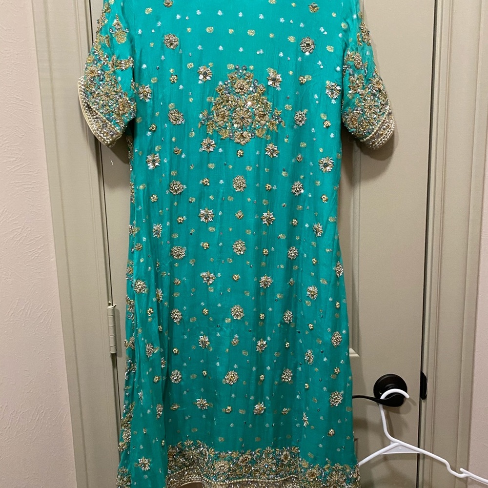 Shalwar Kameez Blue With purse clutch wedding dress - Picture 5 of 8